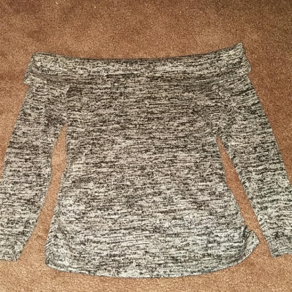 Shoulder showing tight crop top